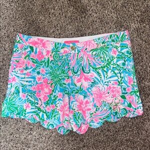 Lilly Pulitzer Floral Scallop Shorts